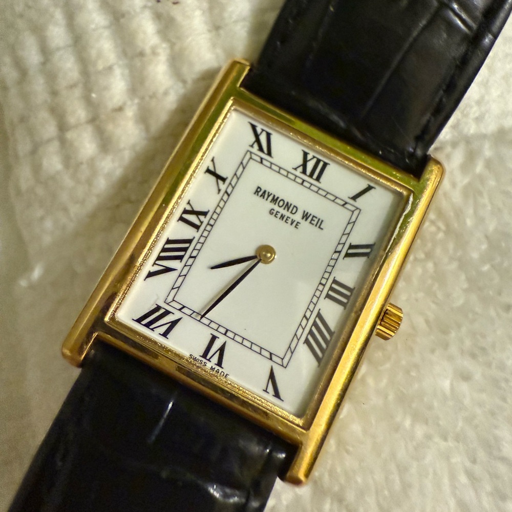 Vintage Raymond Weil Genève Tank Watch
 18K Gold Electroplated,Old Money Classic